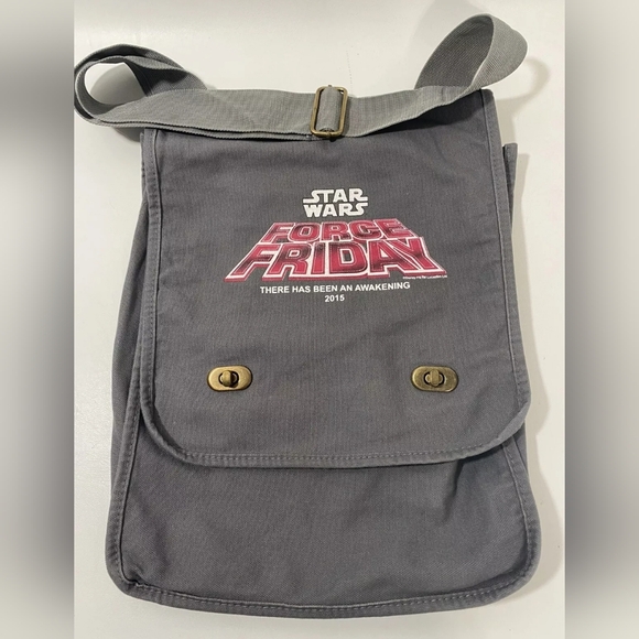 Disney Parks Messenger Bag Star Wars Force Awakens FORCE FRIDAY EXCLUSIVE NWOT - Picture 1 of 11